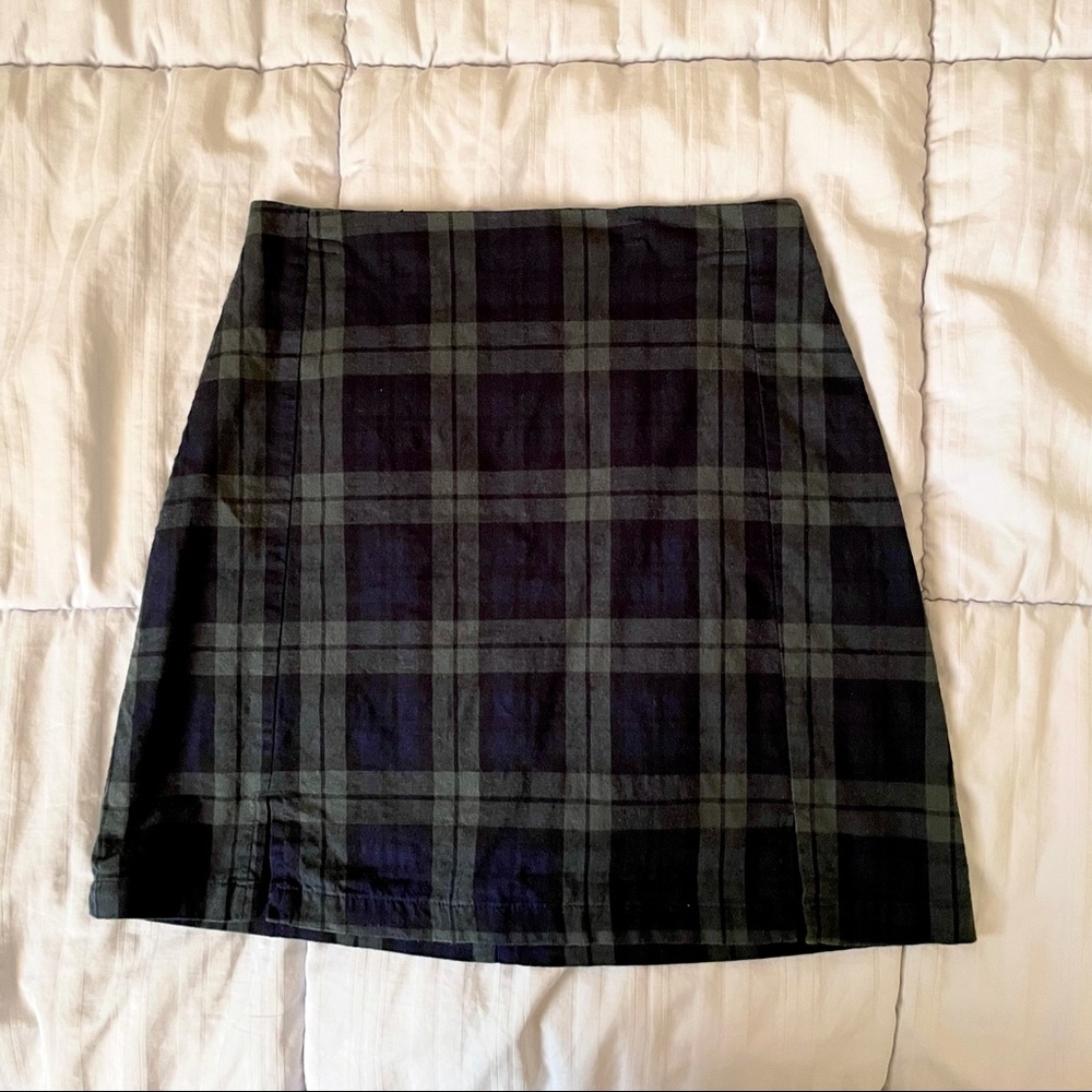 brandy melville plaid skirt